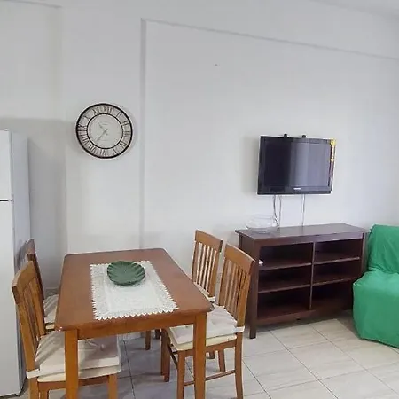 1 Bedroom In Center Apartment