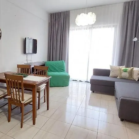 1 Bedroom In Center Appartement *